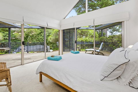 BIRDSONG - MORNINGTON - VIC Tourism 3