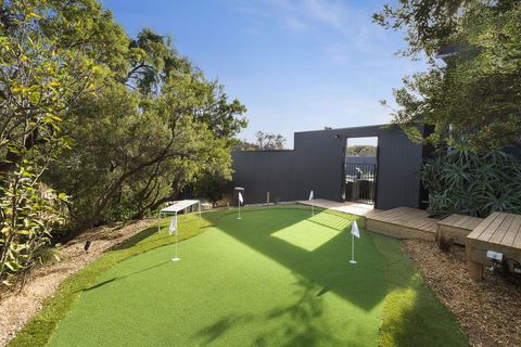 Blairgowrie Oasis Luxury Retreat With Spa,pool, Fireplace, Golf Putting Green - VIC Tourism 1