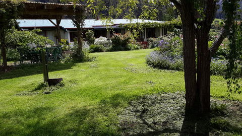 Blisshaven@Fleurtys Point - VIC Tourism 0