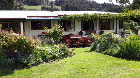 Blisshaven@Fleurtys Point - VIC Tourism 3