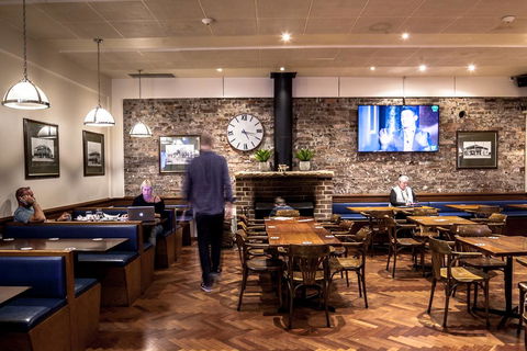 Blue Gum Hotel - VIC Tourism 2
