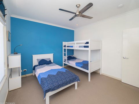 Blue Water Retreat - Upstairs - VIC Tourism 3