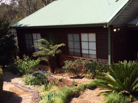 Bluebell Cottage - VIC Tourism 1