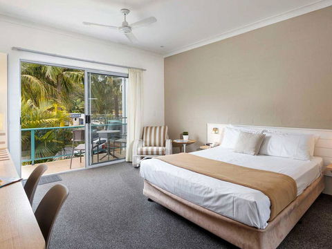 Blueys Motel - VIC Tourism 3