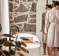 The Oak & Anchor Hotel - VIC Tourism