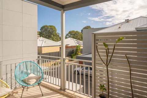 The Nordic Nook - A Relaxed Redcliffe Stay - VIC Tourism 1