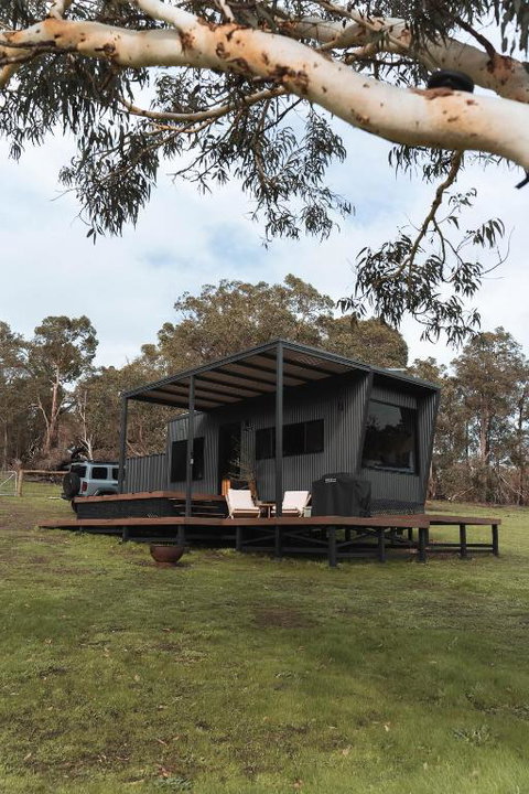 Tiny Cabin Fiona In Serpentine - VIC Tourism 0