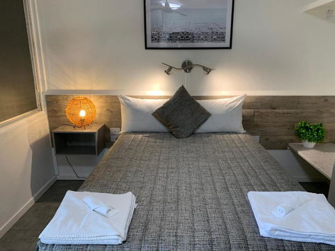 Y Motels Kingaroy - VIC Tourism 3