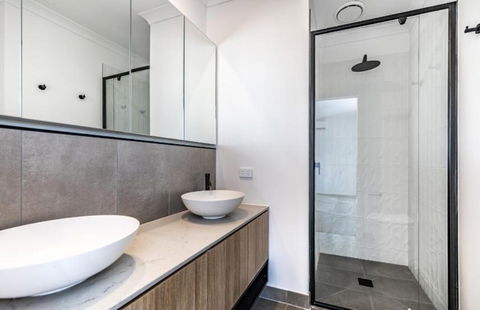 Williamstown Townhouse - VIC Tourism 3