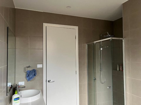 Affordable Semi Rural Stay - VIC Tourism 4