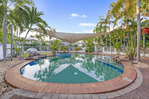 Discover A Scandi Style Pool Retreat In Nightcliff - VIC Tourism 1