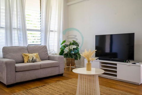 Nightcliff Nest - Stylish 2BR Apt Near Foreshore - VIC Tourism 1