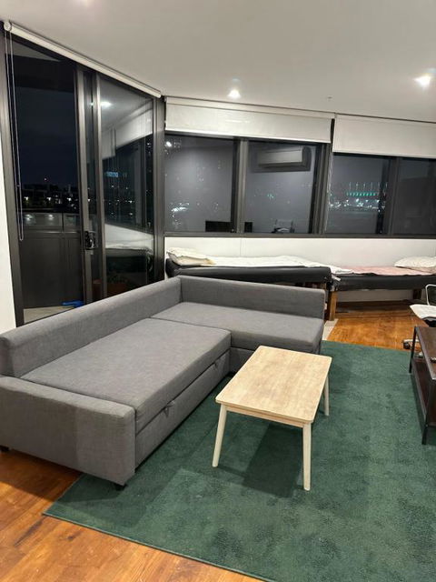 Yarra River Waterfront Stunning Water View Two Entrance Big Apartment See Fire Works Downstairs Paid Swimming Pool Gym And Private Spa Free City Tram - VIC Tourism 1