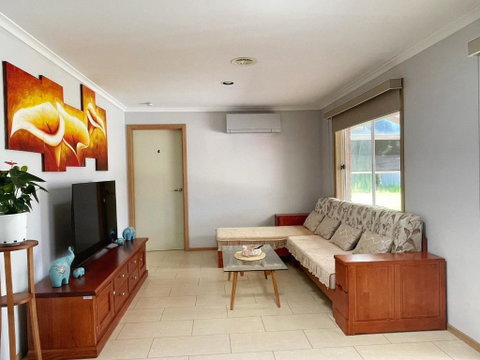 YF Home Sweet Home - VIC Tourism 1
