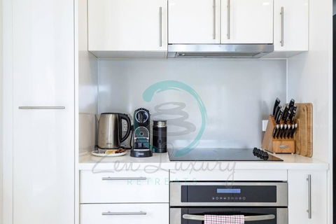 ZEN SUNSHINE - COZY 2-BR/2-BA OCEAN VIEW RETREAT - VIC Tourism 1
