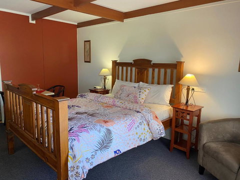 Zero Inn Motel - VIC Tourism 0