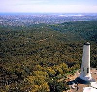 Barossa Valley Intimate Winery Tour via Adelaide Hills by Private Limo - VIC Tourism