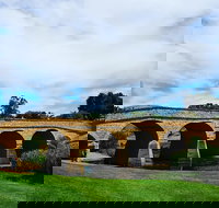 Tasmania 6 Day 'Tour in Circle' - VIC Tourism