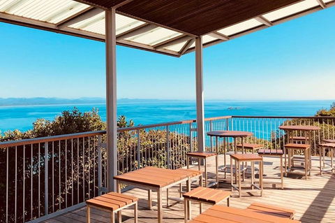 Luxury Hinterland Tour - VIC Tourism 1