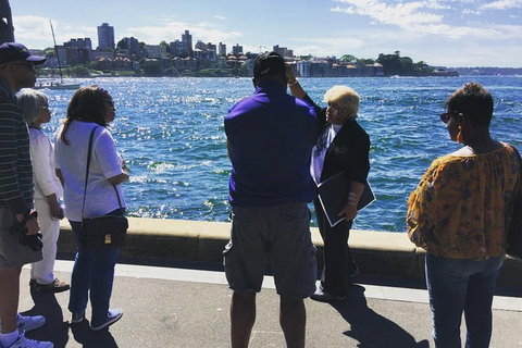 Illi-Langi The Rocks Aboriginal Dreaming Tour - VIC Tourism 3