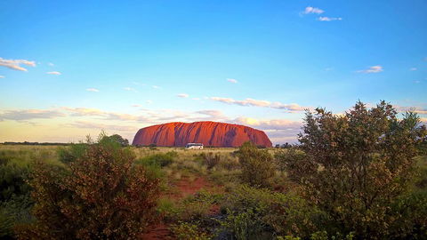 Uluru (Ayers Rock) Sunset Tour - VIC Tourism 2