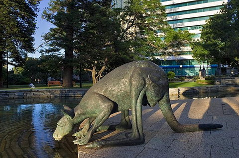 Wonderful Perth Self-Guided Audio Tour - VIC Tourism 3