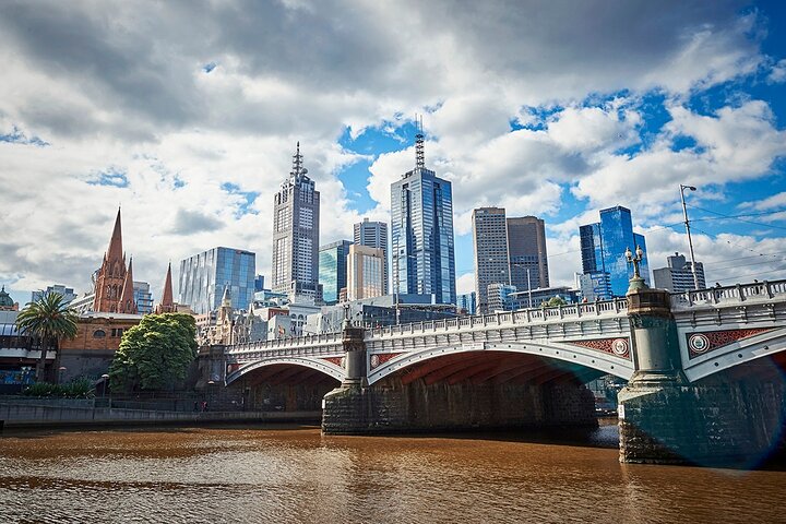  VIC Tourism