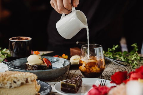 Adelaide Hills Food, Wine, Cheese, & Chocolate - Private Day Tour - VIC Tourism 5