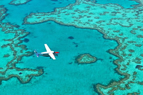 Reef And Island Scenic Flight From Airlie Beach - VIC Tourism 4