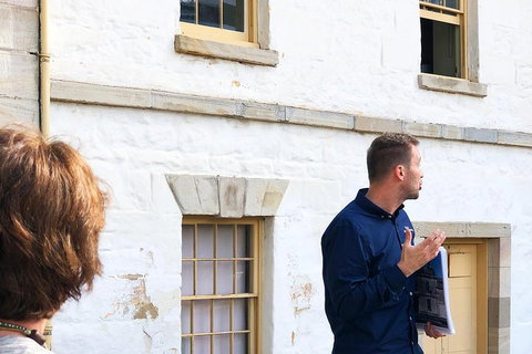 Convicts And The Rocks: Sydney's Walking Tour Led By Historian - VIC Tourism 2