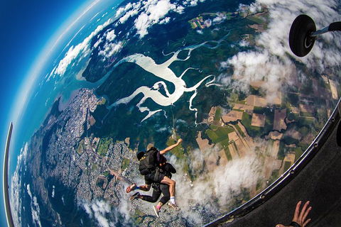 Reef And Rainforest Tandem Sky Dive In Cairns - VIC Tourism 5