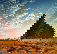 Highlights of Uluru Including Sunrise and Breakfast - VIC Tourism
