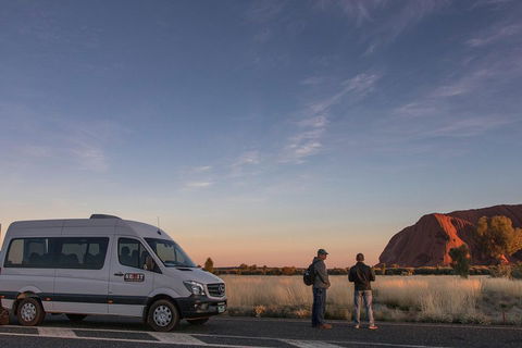 Highlights Of Uluru Including Sunrise And Breakfast - VIC Tourism 2
