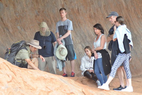 Uluru Small Group Tour Including Sunset - VIC Tourism 2