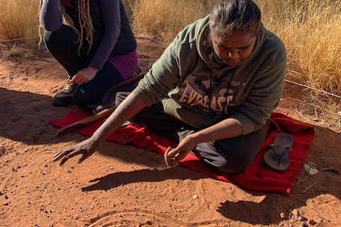6 Day Red Centre Explorer With Accommodation - VIC Tourism 1
