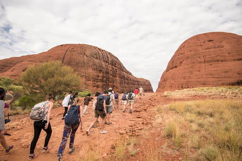 6 Day Red Centre Explorer With Accommodation - VIC Tourism 3