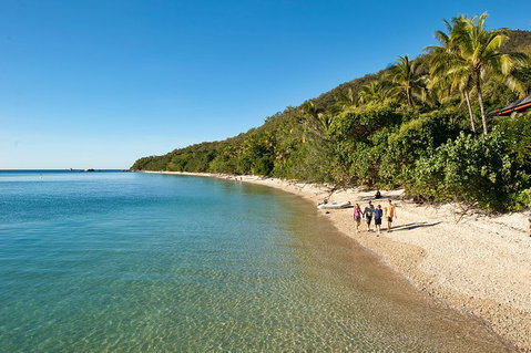 Fitzroy Island Catamaran Transfers From Cairns - VIC Tourism 2