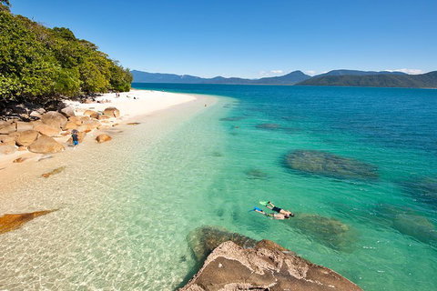 Fitzroy Island Catamaran Transfers From Cairns - VIC Tourism 4