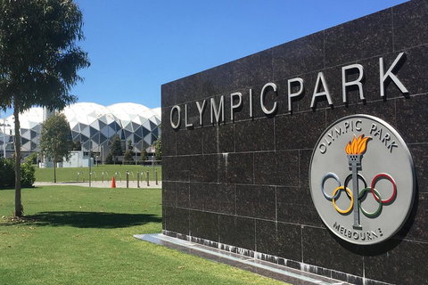 Melbourne Sports Walking Tour - VIC Tourism 3