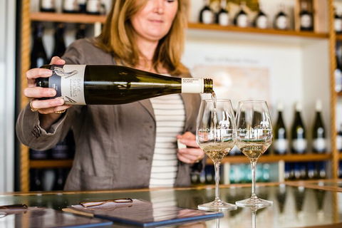 Heritage, Wine & Gin Tours - VIC Tourism 1
