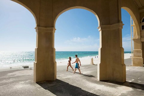 Wonderful Perth Self-Guided Audio Tour - VIC Tourism 2