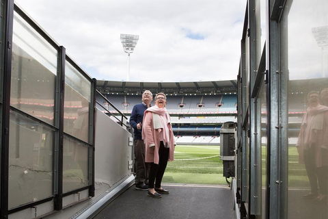 Ultimate Sports Lovers Bus Tour Of Melbourne - VIC Tourism 3