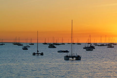 Darwin Shore Excursion: Hop-on Hop-off Bus Tour - VIC Tourism 0